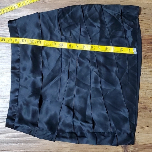 Ann Taylor black asymmetric tiered silk mini skirt - Picture 1 of 6